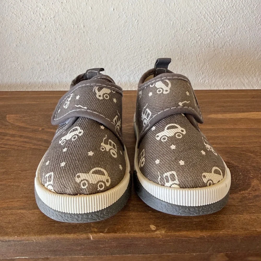 Toddler Slip On Sneakers Size 4 Gray Cars Print Hook & Loop Shoes